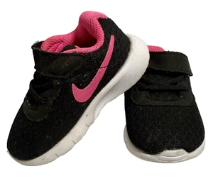 NIKE Tanjun Sneakers Infant Hot Pink & Black 818386-061 SIZE 4C Baby Girl Shoes - Picture 1 of 9