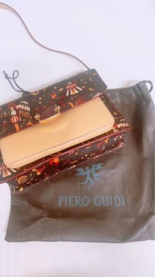 Bolso de Hombro PIERO GUIDI Circo Mágico Italia Cuero Casi Como Nuevo Colorido Foto 1 de 4