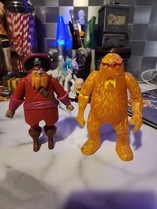 10,000 Volt Ghost Electric Monster & Pirate 5.25" Action Figure Scooby-Doo 2002 - Picture 1 of 7