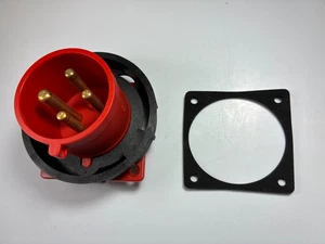 CEE Receptacle MALE Waterproof 32-AMP 380-Volt 3-Pole 4-Wire IP67 3H PCE 62492-3 - Picture 1 of 15
