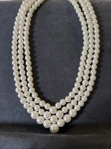 "Collar de perlas de 3 hilos marcado NRO aspecto elegante blanco 18"" pulgadas" - Imagen 1 de 4