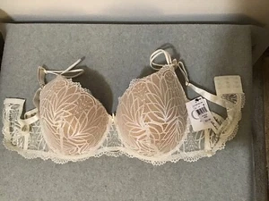 Carrie Amber Intimates Luxe Spitzen BH Bügel Mesh Sexy Gr. 40D Neu mit Etikett! #BxA-3 - Bild 1 von 6