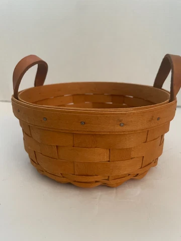 7 Inch Round Longaberger Basket w/Leather Handles Cover