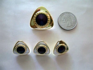 4 TRIANGLE 1 1/8″ GOLD BUTTON W/ PURPLE FACETED CENTER - Picture 1 of 1