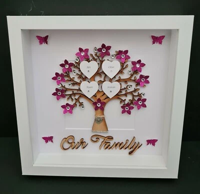 ☆ PERSONALISED OUR FAMILY TREE  3D BOX FRAME.XMAS GIFT. UNIQUE  HANDMADE GIFT ☆ - Image 1 of 4