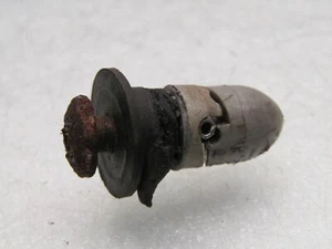 BMW 7 series E38 91-04 750 V12 M73 engine cover acoustics mount plug screw clip - Picture 1 of 5