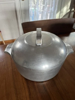 Wagner Ware Sidney O Magnalite 4248-M Dutch Oven Stockpot Roaster 5 Qt W/Lid VTG - Image 1 of 4