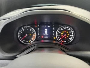 Speedometer Cluster Tachometer 160 MPH Fits 22 RENEGADE 198703 - Picture 1 of 11
