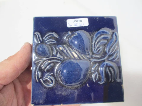 Vintage Ceramic Tile Floral Art Nouveau Flowers Old Fruit Leaf "H&E Smith" 4" Cover