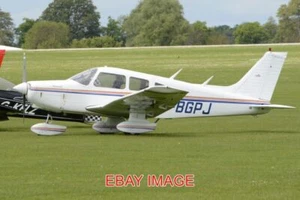 FOTO FLUGZEUG PIPER PA28-161 WARRIOR II 'G-BGPJ' C/N 28-7916288. GEBAUT 1979. - Bild 1 von 1