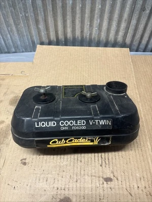 Respirador Cub Cadet FD620D KAWASAKI 22HP Foto 1 de 3