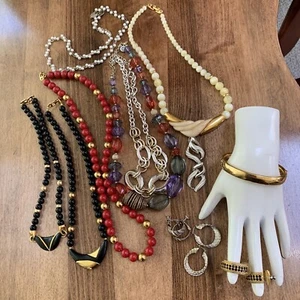 Vintage Napier Jewelry Lot Of 12 Necklaces Earrings Bracelet All Signed LBS663 - Picture 1 of 11