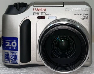 Olympus Camedia C-720 3MP Digitalkamera - EINSCHALTEN, UNGETESTET, BITTE LESEN!! - Bild 1 von 23