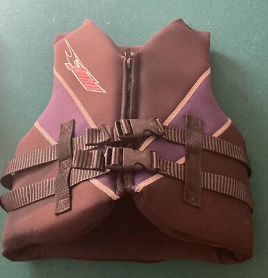 Jobe Youth Life Jacket Vest w/ Zipper & Straps For Kids 50-90lbs Great Condition - Image 1 of 3