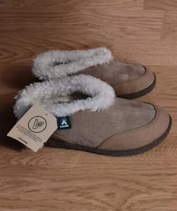 NWT Kamik Brown Tan Faux Shearling Fur Lined Chalet Slippers Loafers Shoes Sz 7 - Picture 1 of 8