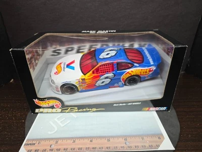 1/24 #6 MARK MARTIN HOT WHEELS / VALVOLINE 1998 FORD TAURUS HOT WHEELS - Image 1 of 4