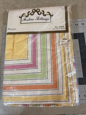 Avon Festivesettings 60x84  Oblong Vintage Tablecloth - Image 1 of 4