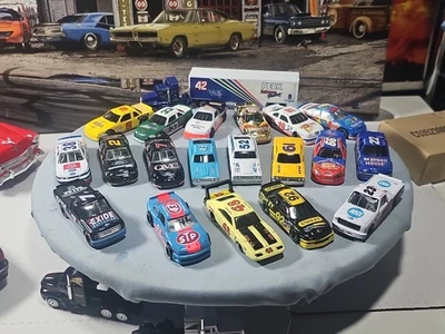 *RARE*VINTAGE SURVIVOR LOT of 20 RACING CHAMPIONS 1/64 NASCAR NICE LOT #3 - Image 1 of 4