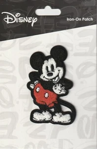 Disney Mickey Mouse Standing Pride Bügelbild Patch NEU! SCHNELLER KOSTENLOSER Versand! - Bild 1 von 2