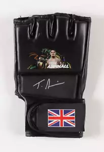 Tom Aspinall Signed (Beckett) Custom MMA Glove - Beckett Witnessed - Bild 1 von 2