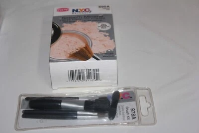 NYC Naturals Smooth Mineral Loose Finishing Powder 690A NATURAL VEIL + GIFT - Image 1 of 2