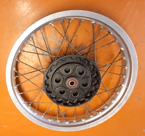 Suzuki PE175 1981/1982 Rearwheel 18 inch rim - Picture 1 of 4