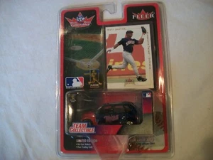MN Minnesota Twins DIE-CAST VEHICE W/ FLEER TRADING CARD MLB Matt Lawton 2001 - Picture 1 of 4