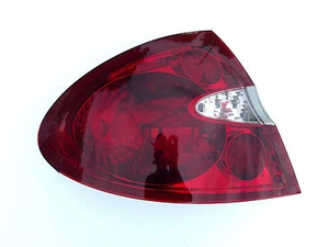 2005-2009 Buick Lacrosse Allure Tail Light Lens Drivers LHS Used GM Original - Picture 1 of 10