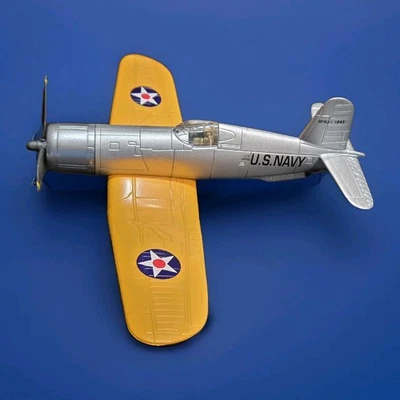 US Navy XF4U-1 Corsair plástico 7,5” largo gris y naranja nuevo rayo accesorio mecánico Foto 1 de 4