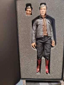 STAR TOYS Anton Chigurh Killer 1/6 Action Figure In Stock - Picture 1 of 4