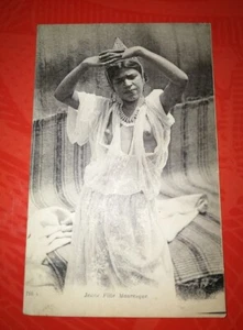 CPA ALGERIE - n° 216 A - Jeune Fille Mauresque . ND Phot. NUDE seins nus bijoux - Bild 1 von 2