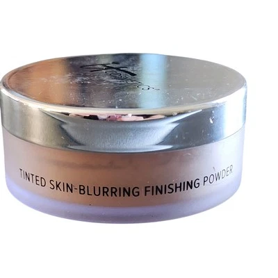 It Cosmetics Bye Bye Pores Tinted Skin-Blurring Finishing Powder Medium 27g - Image 1 of 4