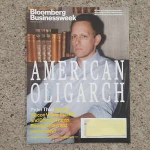 Bloomberg Businessweek Peter Thiel Contrarian Dinosaur Fossils Cowboy T-Rex F - Foto 1 di 12