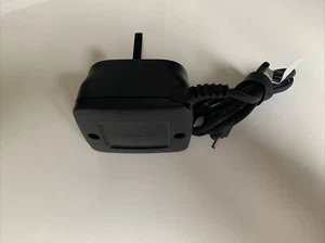 Original Nokia Small Pin Charger 6125, 6131, 6136, 6151, 6210 Navigator - Picture 1 of 2