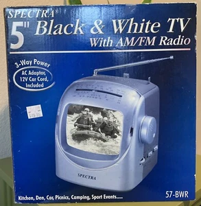 ๐บ VINTAGE Spectra 5 in. Black&White TV With AM/FM Radio 57-BWR Silver NEW ๐บ - Picture 1 of 5