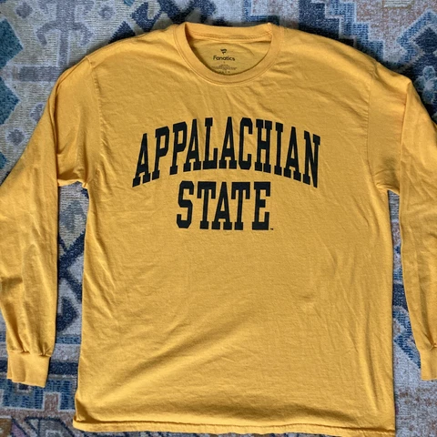 Appalachian State Mountaineers Shirt Adult Large Fanatics Yellow Long Sleeve Cover