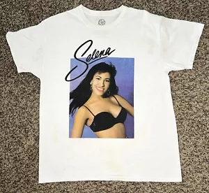 Camicia Selena bianca stampa grafica Quintanilla Tejano Music LG 21” X 27” LEGGI - Foto 1 di 9