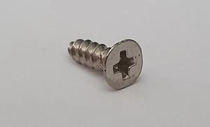 50x Mini Juego de Tornillos PLATEADOS 8mm Puerta Casa de Muñecas Madera Modelo Caja Pecho Tapa Muebles - Imagen 1 de 4