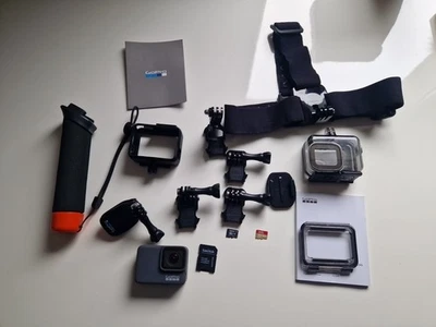 GoPro Hero 7 Silver mit Zubehörpaket Top Zustand Und Tasche - Bild 1 von 4