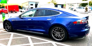 TESLA MODEL S 2016 RARE 7 SEATS ***FREE SUPERCHARGING FOR LIFE*** SC01 AUTOPILOT - Picture 1 of 18