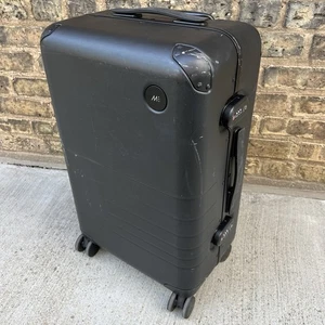 Monos Hybrid Carry-On 22" Luggage Black TSA Approved - Picture 1 of 16