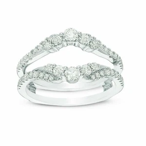 Alianza potenciadora simulada redonda de 2 quilates enchapada en oro blanco de 14 quilates plateada - Imagen 1 de 3