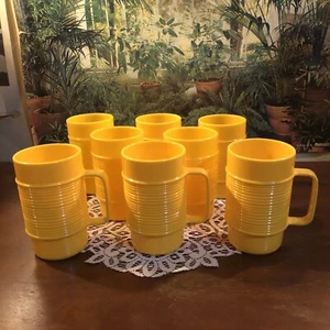 Set Of 8 Vintage Melamine Rubbermaid Ribbed Stackable Cups Yellow 5in Inch 3826 - Picture 1 of 6