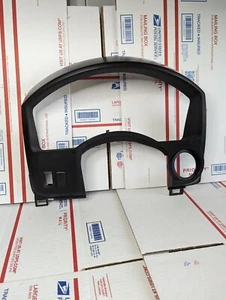 2004-07 NISSAN TITAN ARMADA SPEEDOMETER CLUSTER GAUGE DASH BEZEL TRIM OEM BLACK - Picture 1 of 19