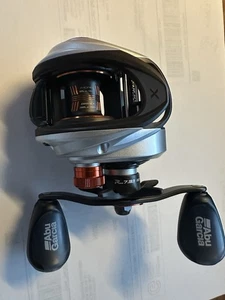 NEU - Abu Garcia Revo5 X-HS LP Bait Caster Angelrolle - NEU.` - Bild 1 von 9