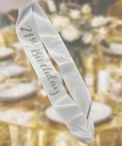 DELUXE 21ST BIRTHDAY SASH � WHITE SATIN WITH DIAMANTE & GOLD SCRIPT - Picture 1 of 2