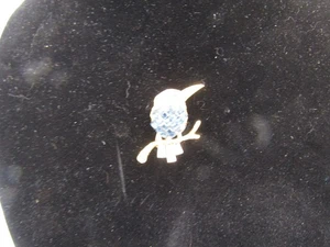 Broche prendedor vintage King Fisher Bird tono dorado cristales azules y transparentes sin marca en muy buena condición - Imagen 1 de 4
