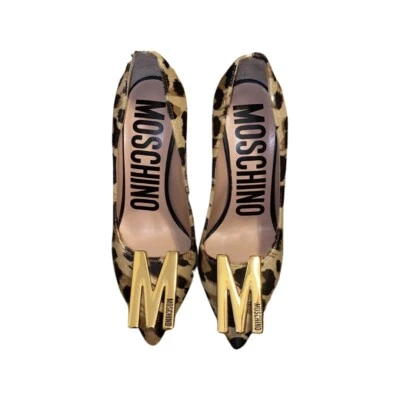 Bombas de pelo de becerro genuinas con estampado de leopardo beige Moschino talla 35 Foto 1 de 4