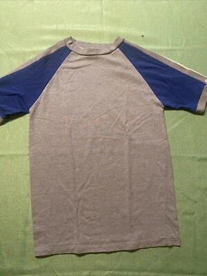 Camiseta Dunlop Vintage Puntada Única Talla Medida Color Gris y Azul Foto 1 de 4