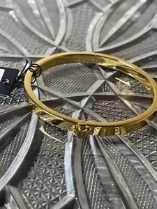 Kate Spade New York Cuff Bracelet Women's Gold Tone Everyday Spade NWT 6.5 Inch - Picture 1 of 4